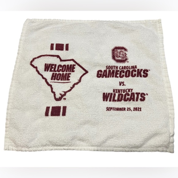 South Carolina Gamecocks Football 2021 vs Kentucky Wildcats Rally Game Towel - Picture 1 of 8